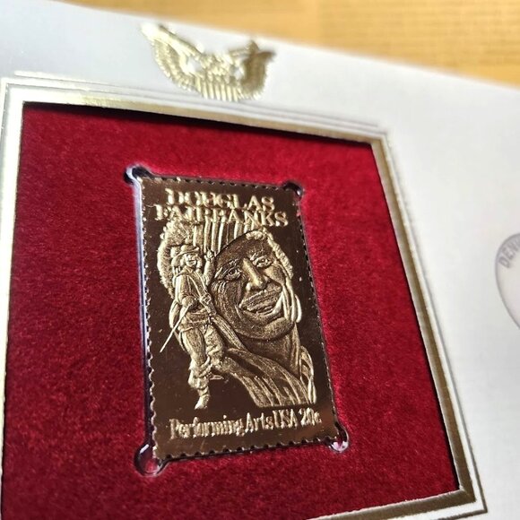 Douglas Fairbanks Actor Performing Arts 1984 1st Day USPS 22KT GOLD STAMP Stamp - Picture 12 of 12
